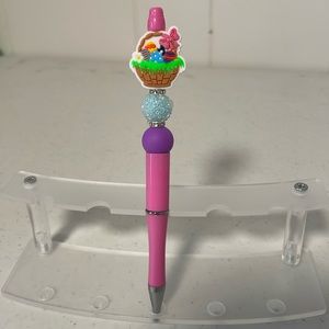 Easter Basket Pen